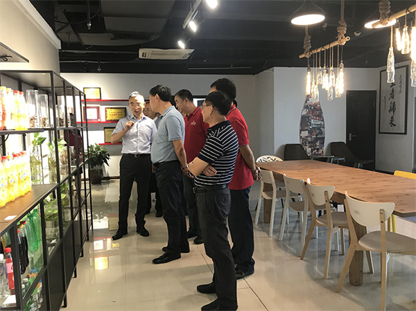 1740723778496789.jpg 54.jpg